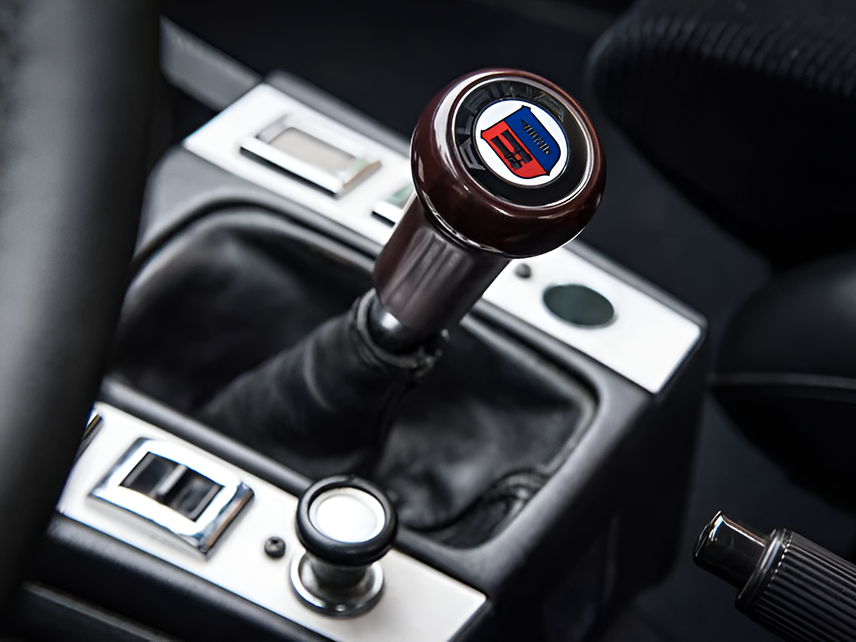 Легендарный автомобиль BMW 3.0 CSL 