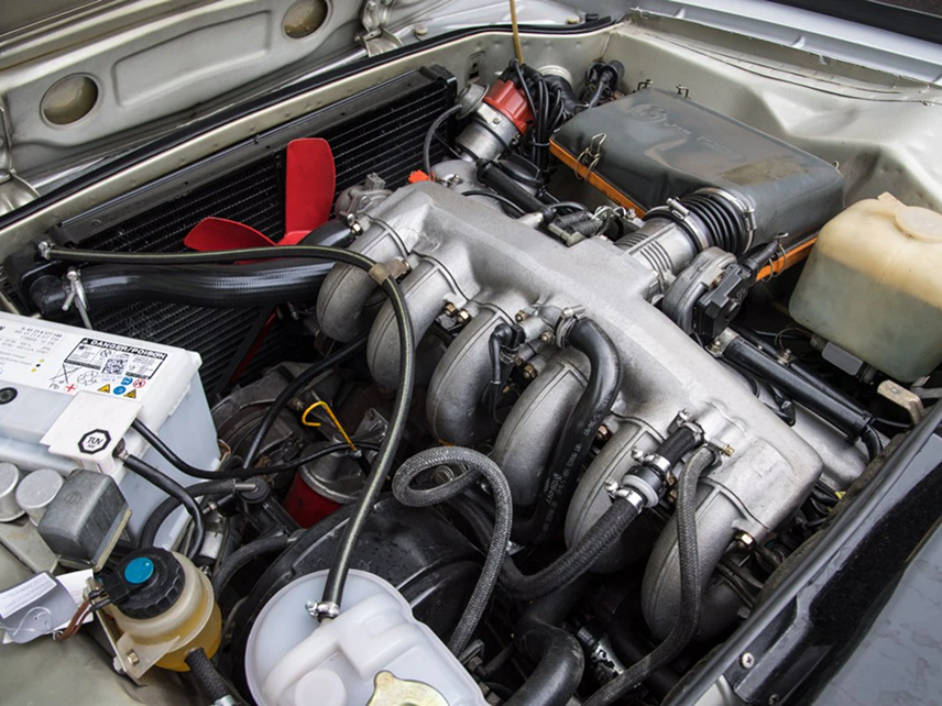Легендарный автомобиль BMW 3.0 CSL 