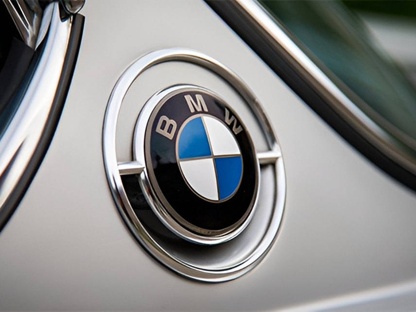 Легендарный автомобиль BMW 3.0 CSL 