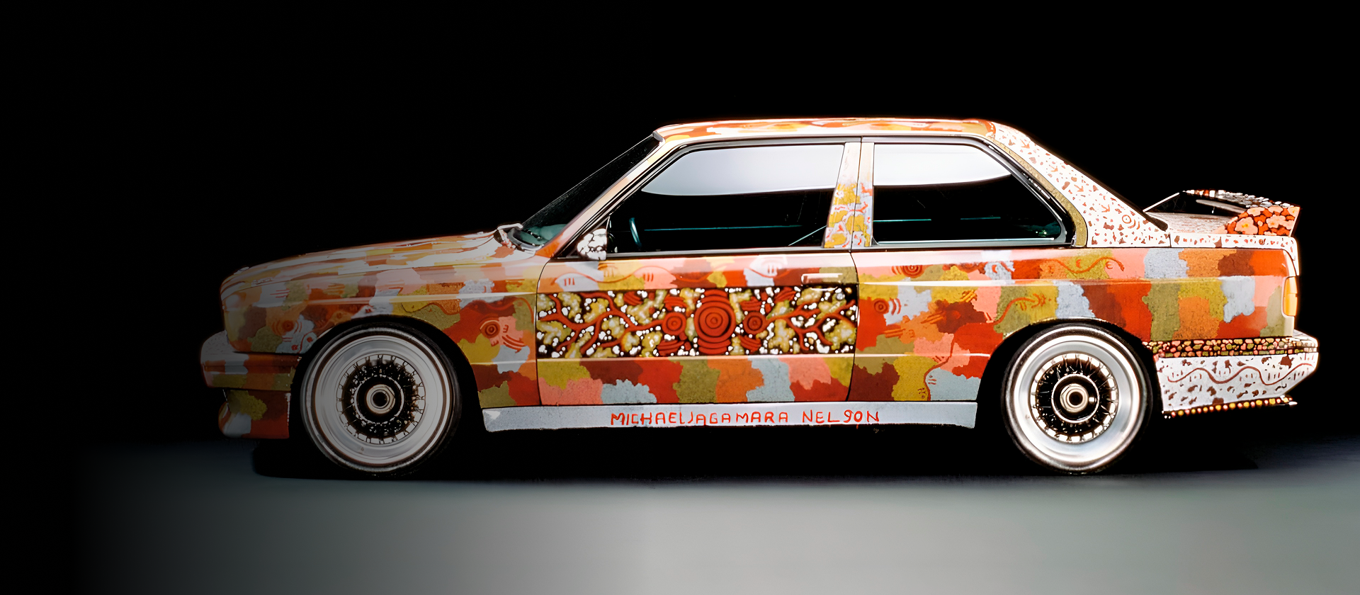 Вернисаж на виражах: история коллекции BMW Art Cars 