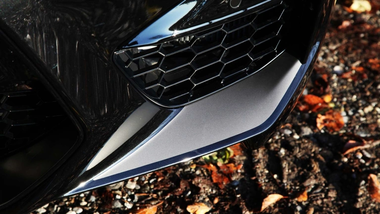 Ателье dÄHLer занялось доработкой переднеприводного BMW 128ti