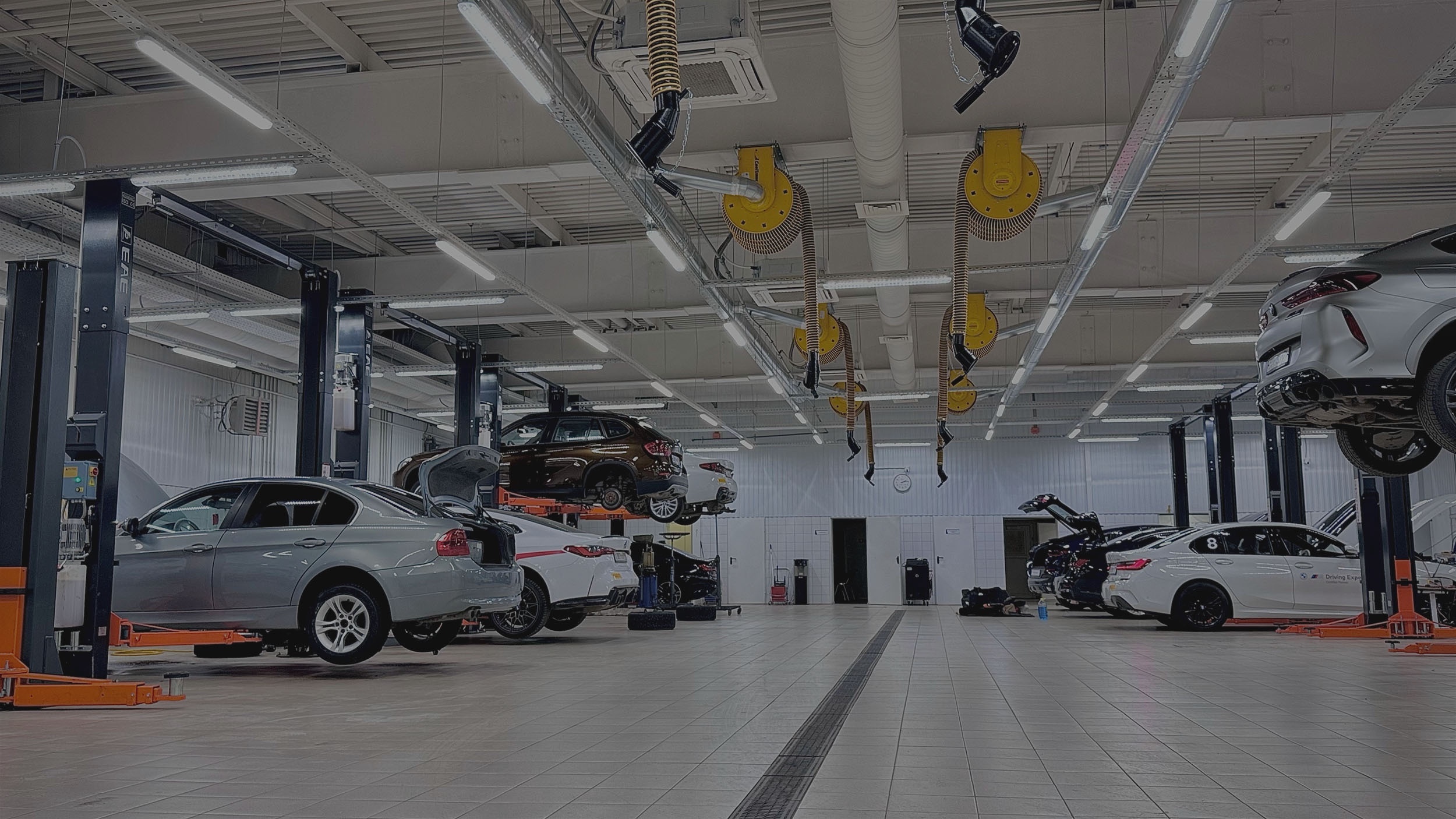 Замена радиатора BMW. Автопорт