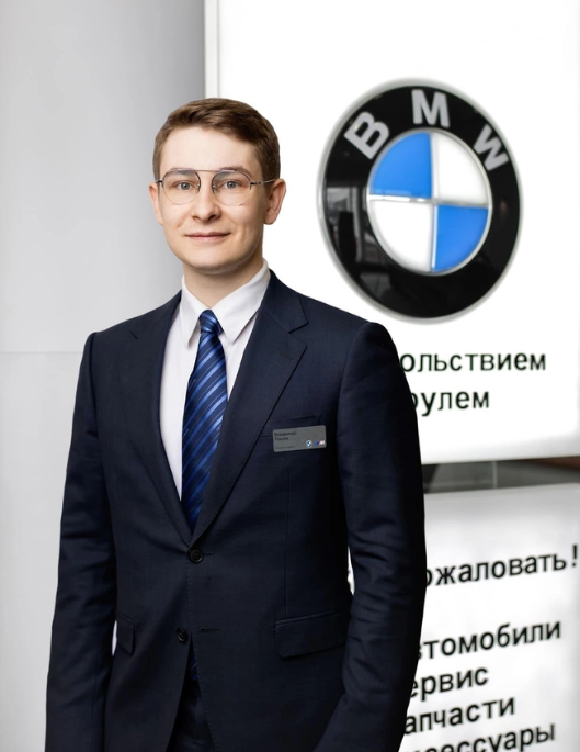 Команда дилерского центра BMW на 51 км МКАД. АВТОДОМ