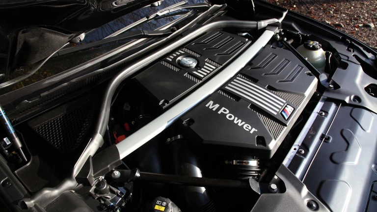 Ателье dÄHLer занялось доработкой переднеприводного BMW 128ti