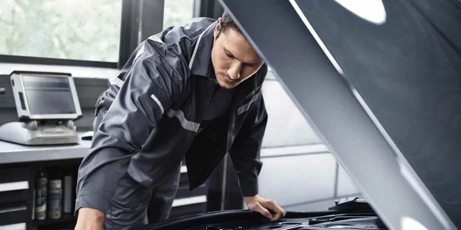 Замена антифриза BMW. BMW БорисХоф