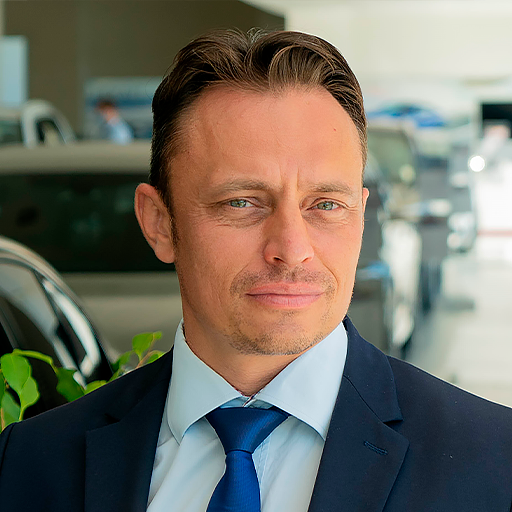 Команда дилерского центра в Краснодаре. Атлас