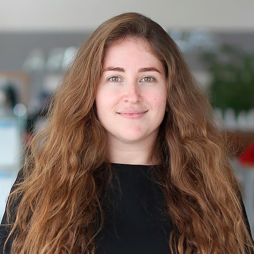 Команда дилерского центра в Сочи. Атлас