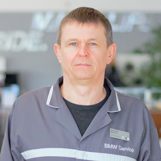 Команда дилерского центра в Сочи. Атлас