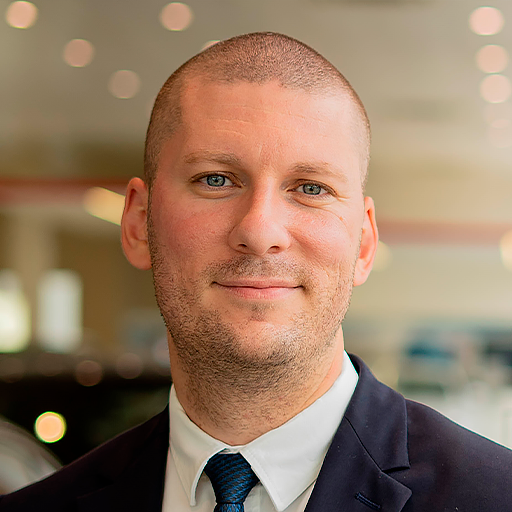 Команда дилерского центра в Краснодаре. Атлас