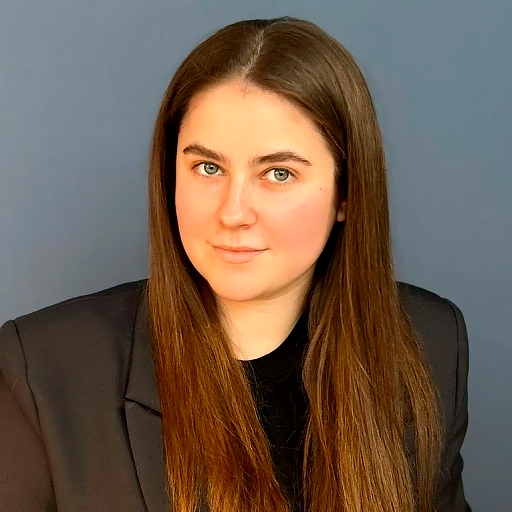 Команда дилерского центра в Сочи. Атлас