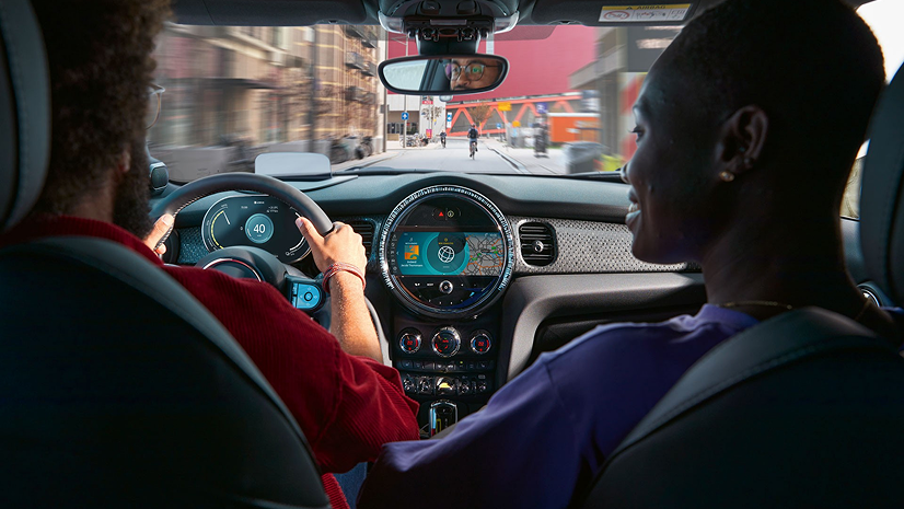 Преимущества MINI Connected ООО «БМВ Русланд Трейдинг»