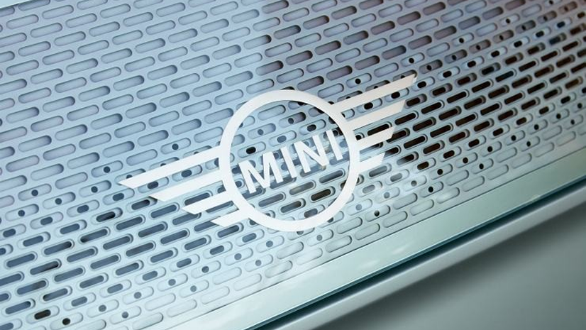 THE MINI VISION URBANAUT. ООО «БМВ Русланд Трейдинг»