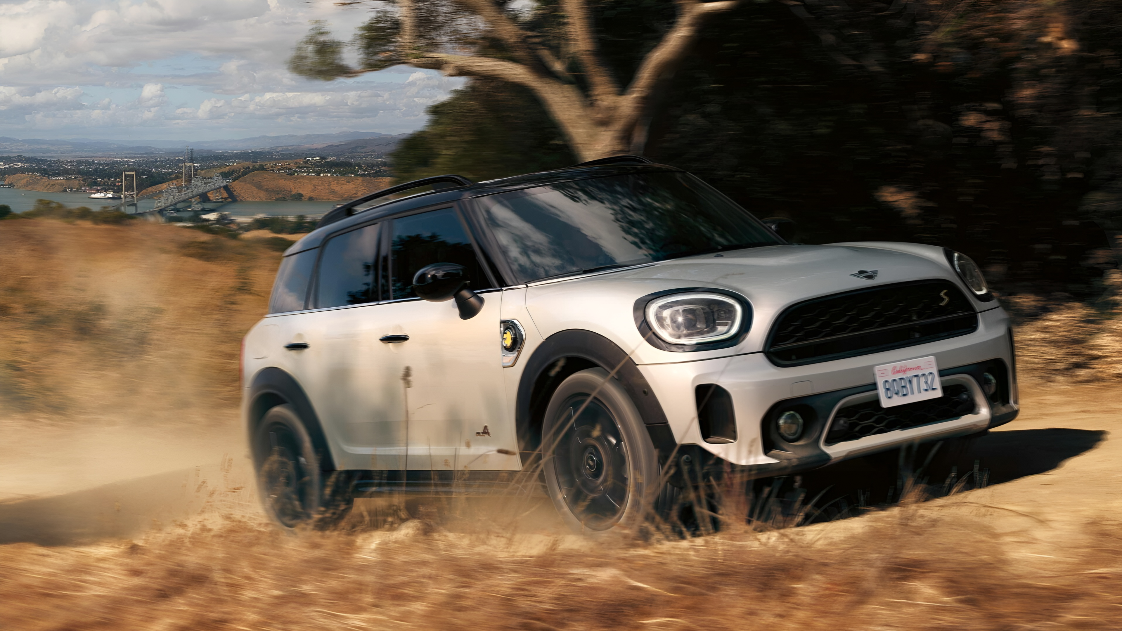 Обзор финансовых услуг Атлас