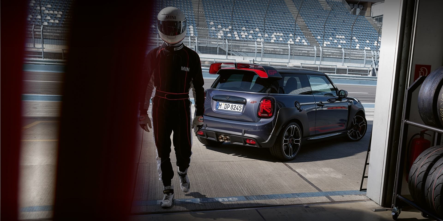 Новый MINI GP 3 ООО «БМВ Русланд Трейдинг»
