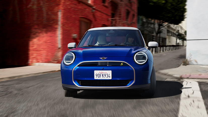 MINI Cooper BEV ООО «БМВ Русланд Трейдинг»