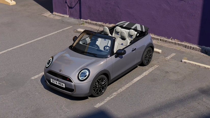 MINI convertible Интерьер ООО «БМВ Русланд Трейдинг»