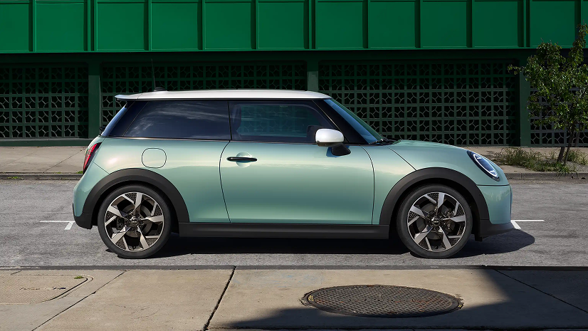 MINI Cooper 3 двери ДВС ООО «БМВ Русланд Трейдинг»