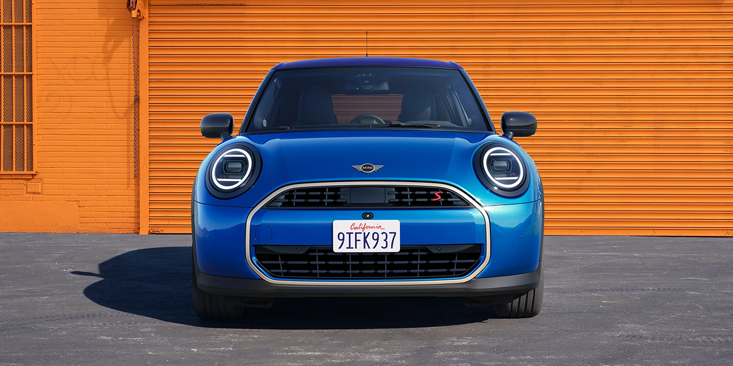 MiNi Cooper5 ДВС ООО «БМВ Русланд Трейдинг»