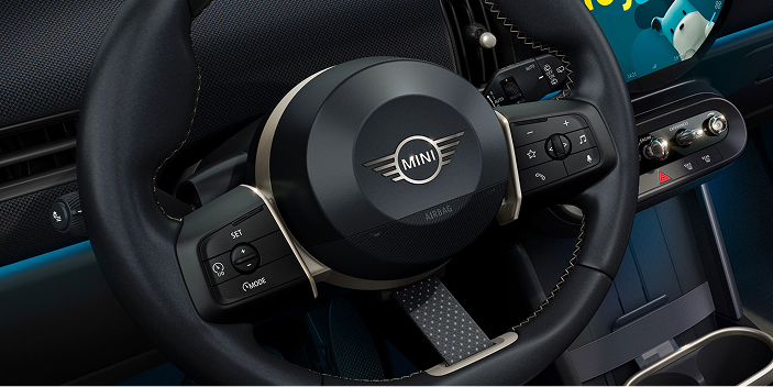 MINI Cooper5 Интерьер ООО «БМВ Русланд Трейдинг»