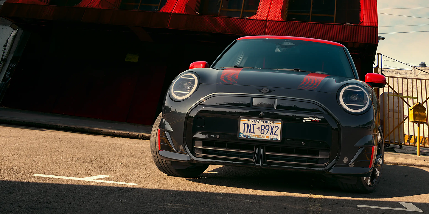 MINI JCW new Дизайн ООО «БМВ Русланд Трейдинг»