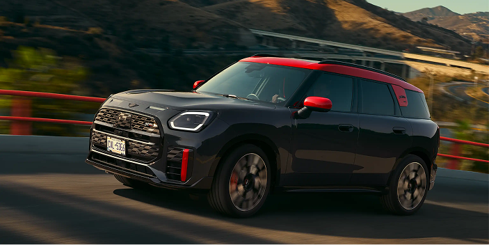 MINI JCW new Динамика ООО «БМВ Русланд Трейдинг»
