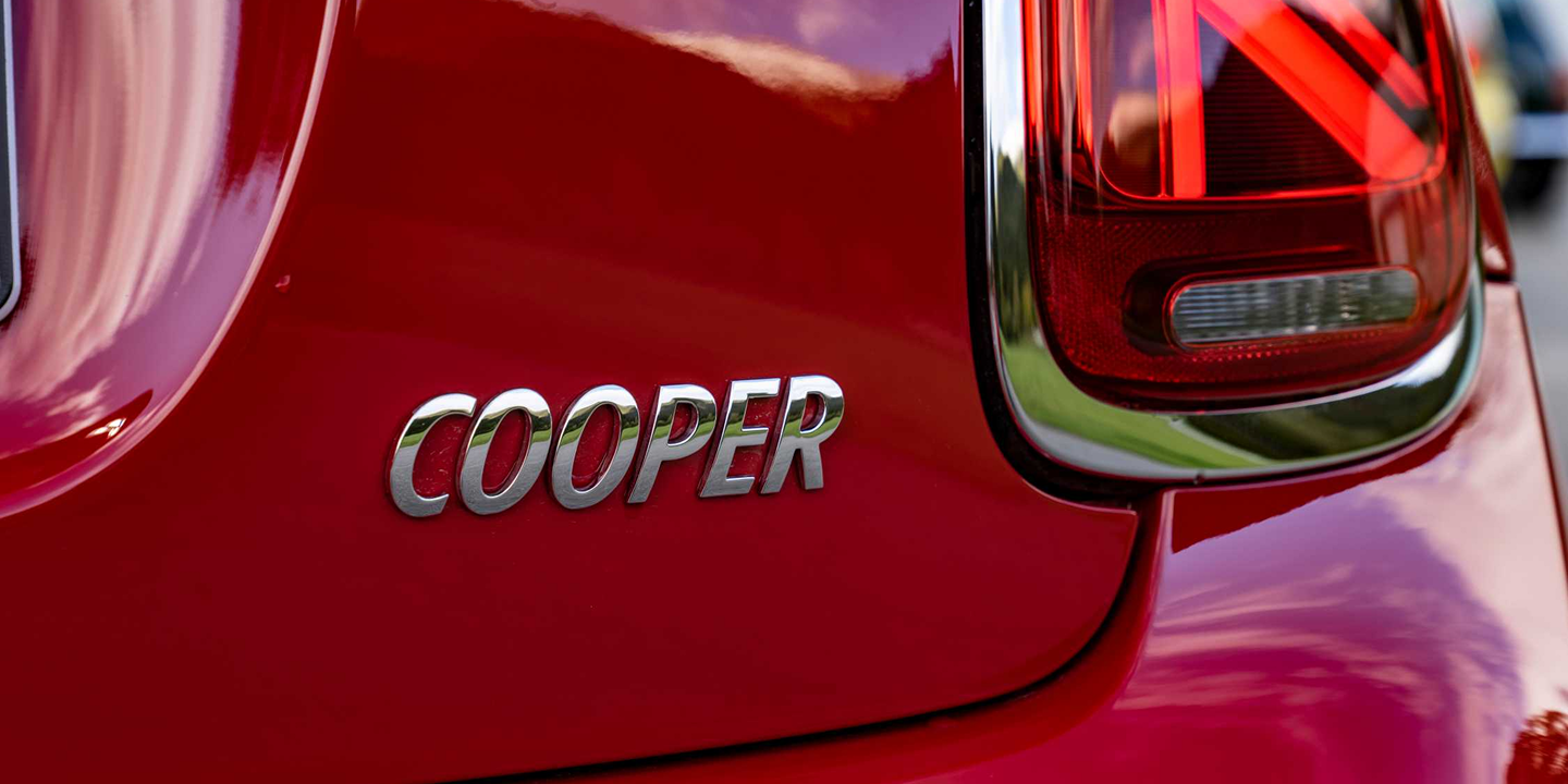 MINI COOPER – СИНОНИМ УДОВОЛЬСТВИЯ ОТ ВОЖДЕНИЯ НА ПРОТЯЖЕНИИ 60 ЛЕТ. ООО «БМВ Русланд Трейдинг»