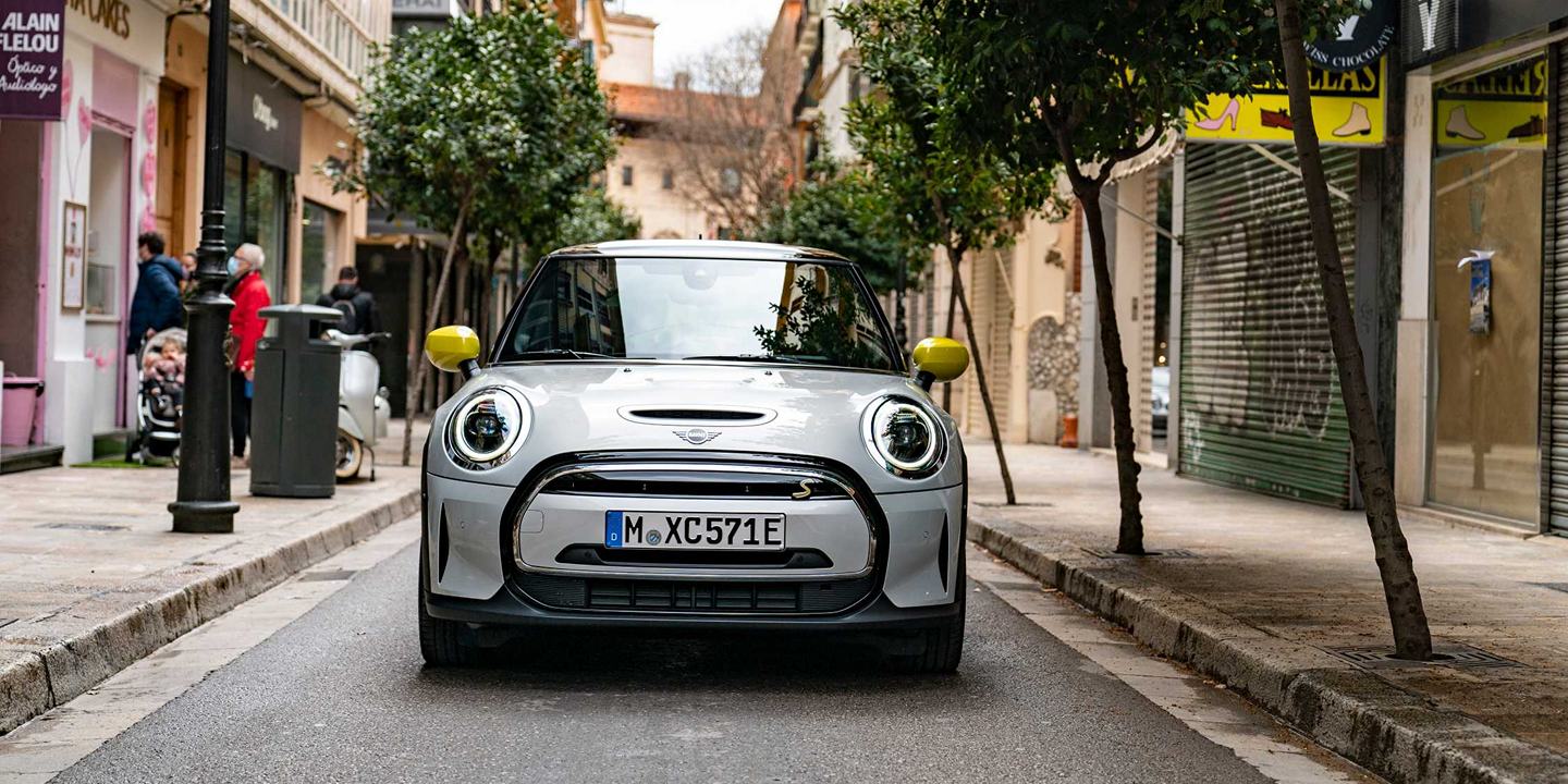 НОВЫЙ КУРС MINI ООО «БМВ Русланд Трейдинг»