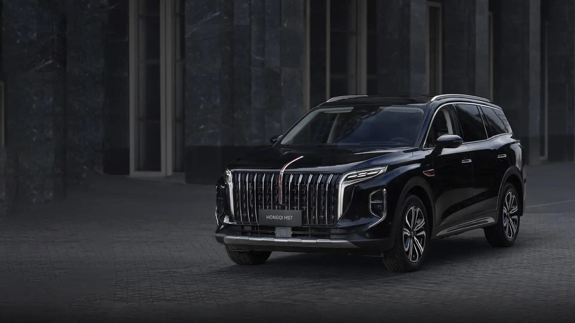 Изображение на странице НОВЫЙ HONGQI HS7 ХОНЧИ Красноярск 1920x1080.webp.jpg