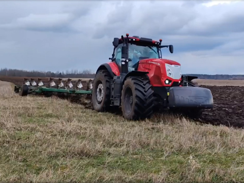 Изображение на странице McCormick X8_cover0011_456239177.jpg