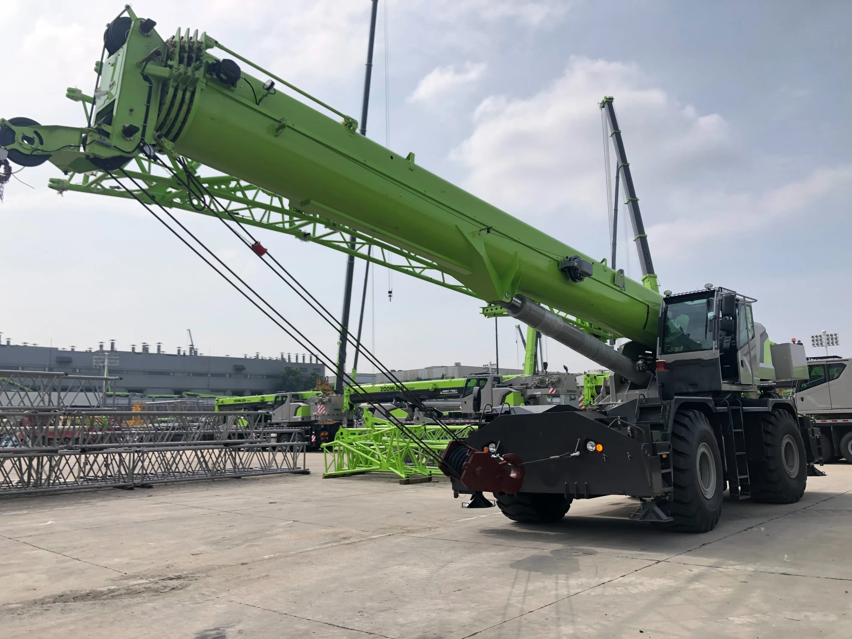 Изображение на странице Zoomlion ZRT400_2.jpg