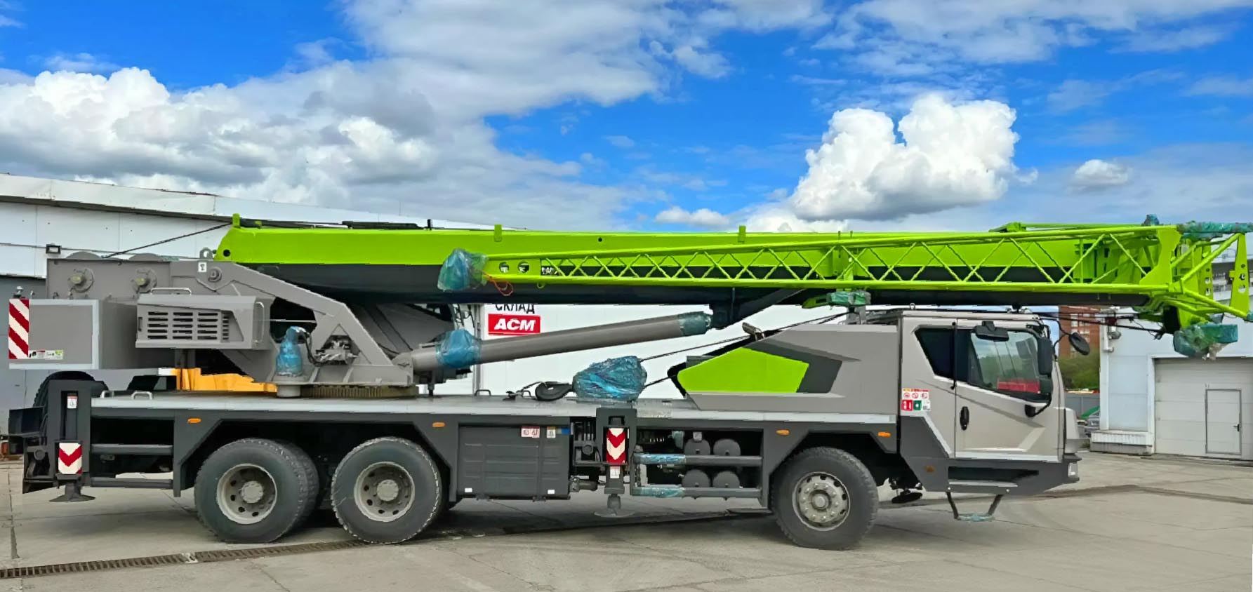 Изображение на странице Zoomlion ztc250_gallery_1.jpg