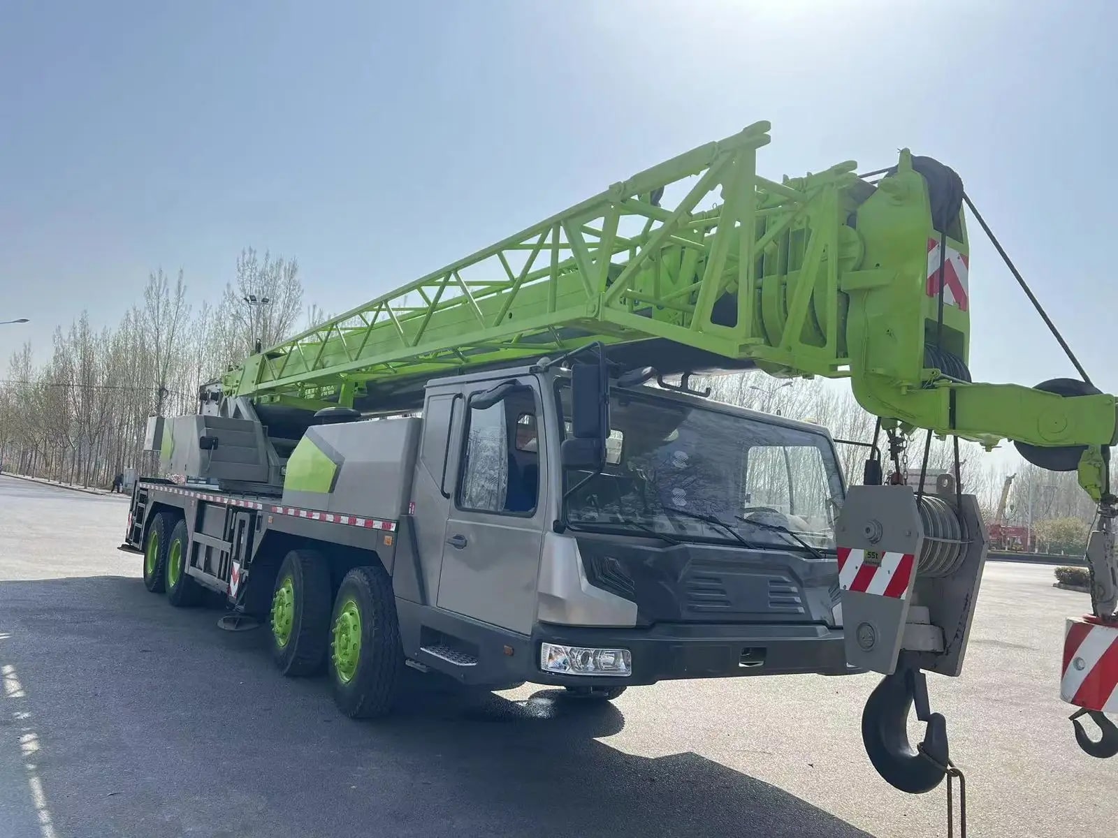 Изображение на странице Zoomlion H795af52b34b24859a93eb46c110b8fcek.jpg