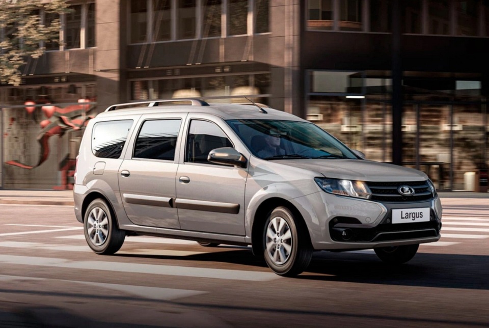АвтоВАЗ в мае приступит к серийному производству Lada Largus