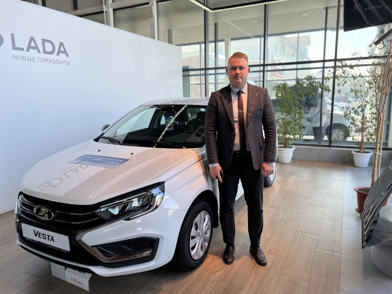 Ульяновцы скупают автомобили LADA. Дилеры фиксируют рост продаж на 36%