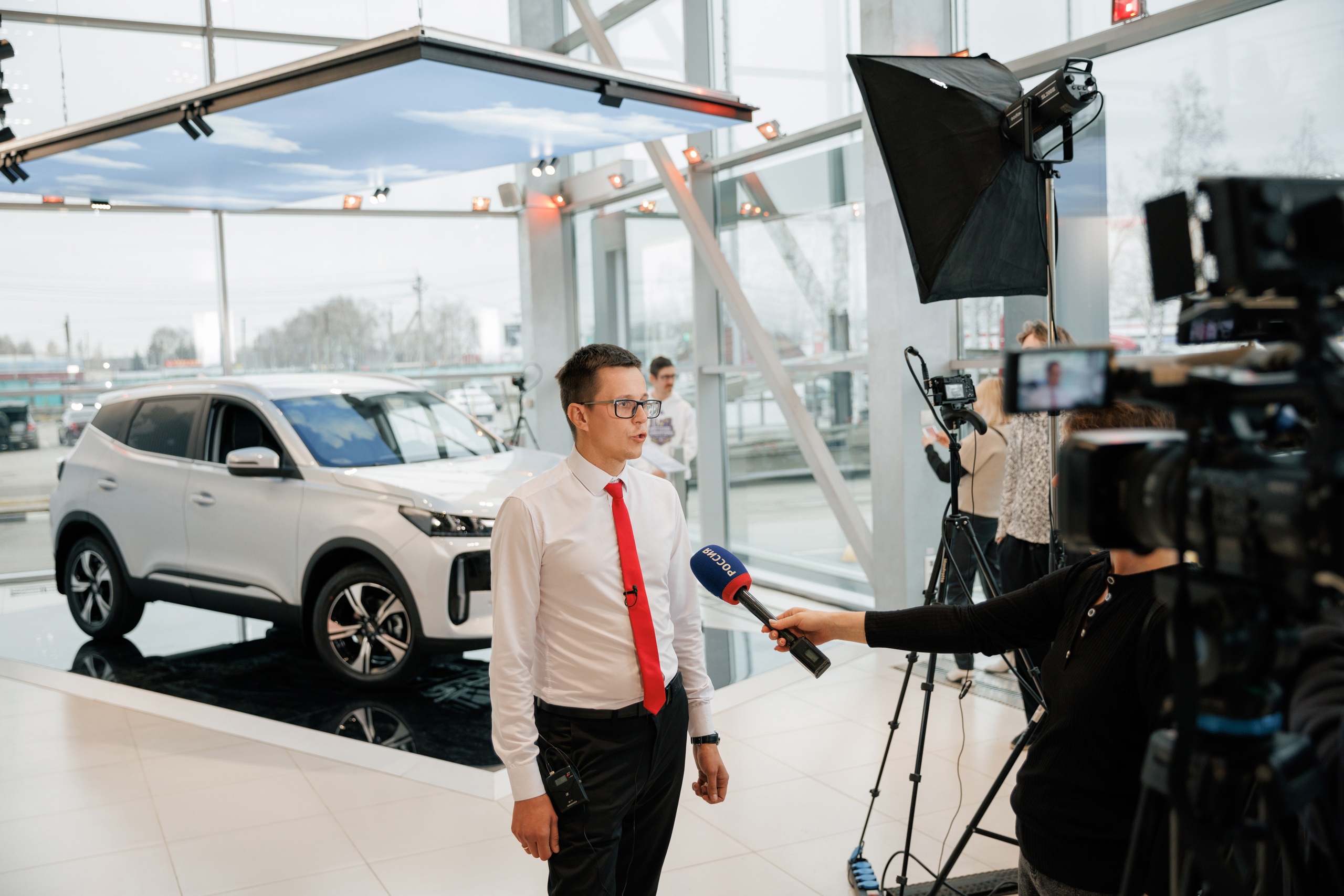 В «Чери Центр Авторай на Московском» прошла презентация нового Chery Tiggo 4