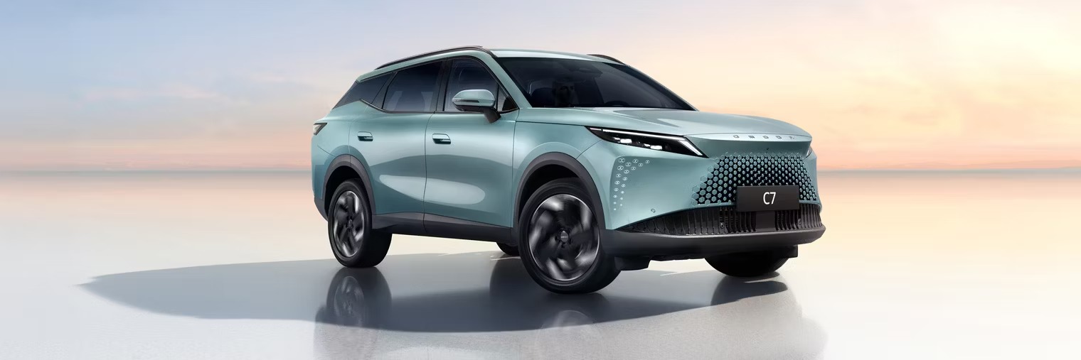 Изображение на странице OMODA Omoda_C7_info6_Система_интеллектуального_пп_ARDIS_2380x794px__1_.jpeg