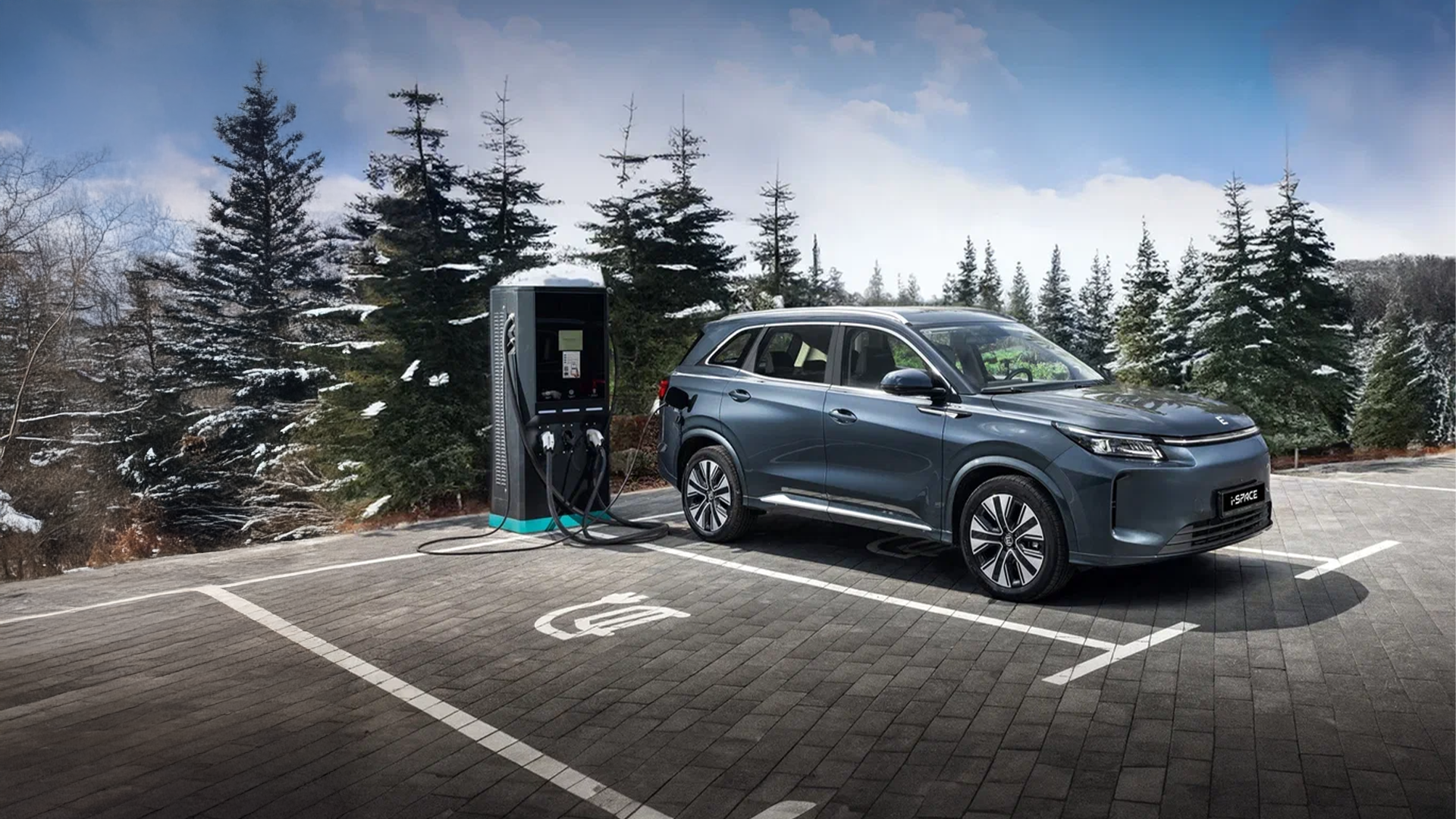 Изображение на странице EVOLUTE Обновленный i‑SPACE на официальном сайте