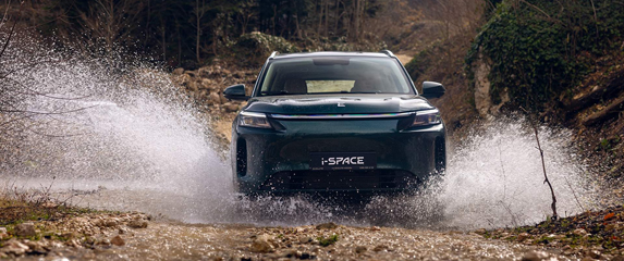 Новость EVOLUTE (Второй пошел: российский гибрид стал полноприводным)