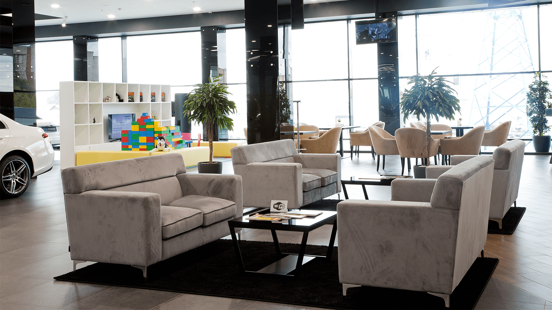 Изображение на странице VOYAH О дилерском центре VOYAH АвтоМАШ на официальном сайте