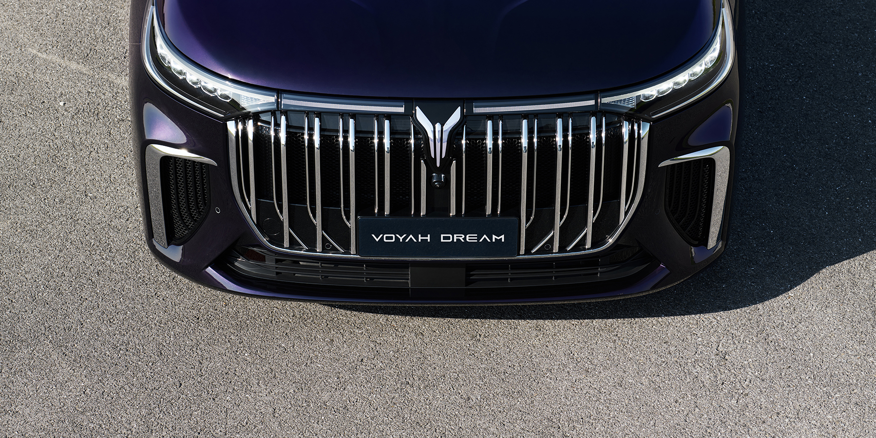 Изображение на странице VOYAH 30-“御风”“破浪”双形态格栅.jpg